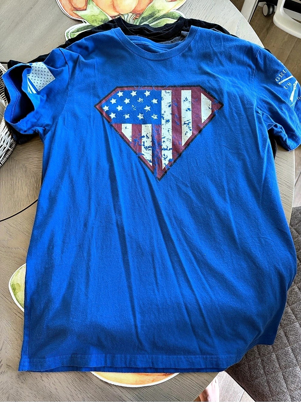Grunt Style American Flag Shield T-Shirt Graphic Short Sleeve Tee in Blue